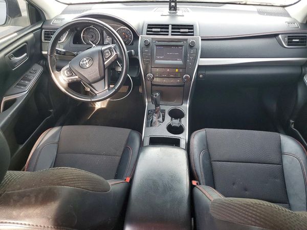 2016 TOYOTA CAMRY