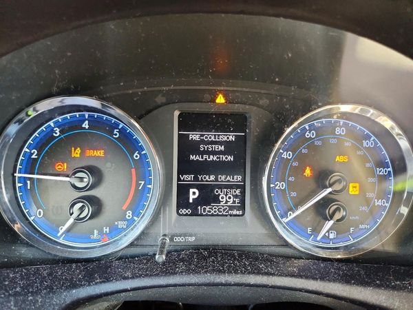 2018 TOYOTA COROLLA