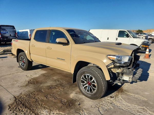 2020 TOYOTA TACOMA SR5