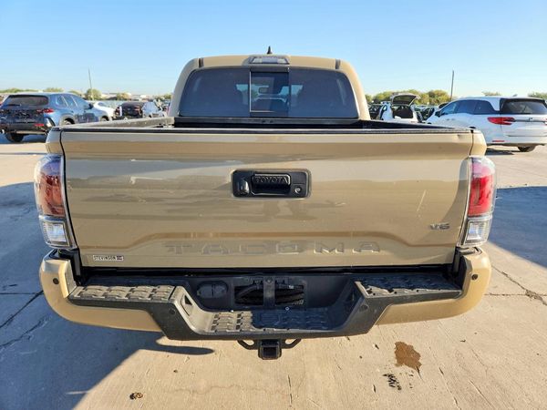 2020 TOYOTA TACOMA SR5