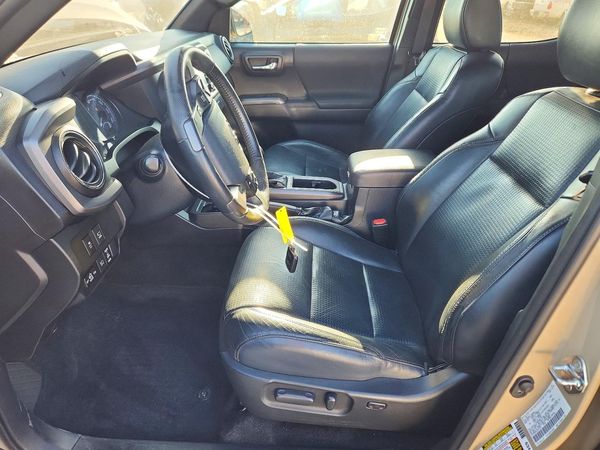 2020 TOYOTA TACOMA SR5