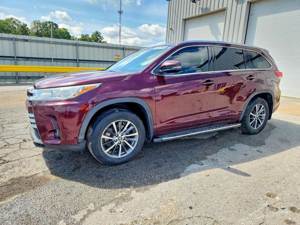 2018 TOYOTA HIGHLANDER
