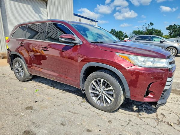 2018 TOYOTA HIGHLANDER