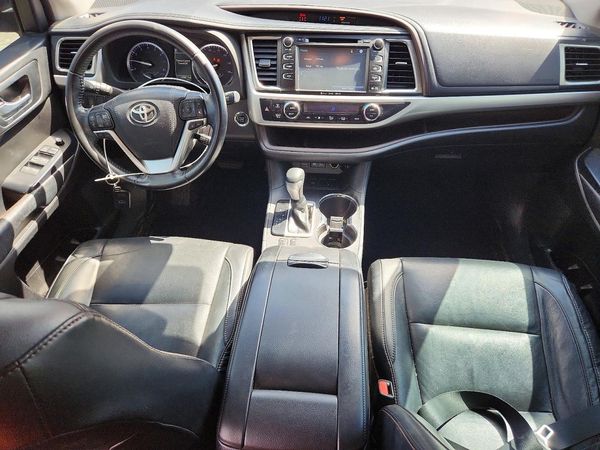 2018 TOYOTA HIGHLANDER