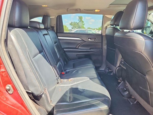 2018 TOYOTA HIGHLANDER