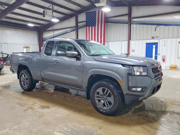 2025 NISSAN FRONTIER
