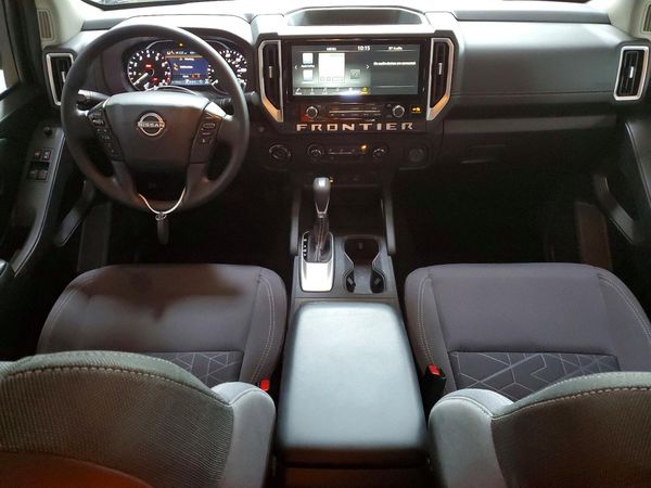 2025 NISSAN FRONTIER