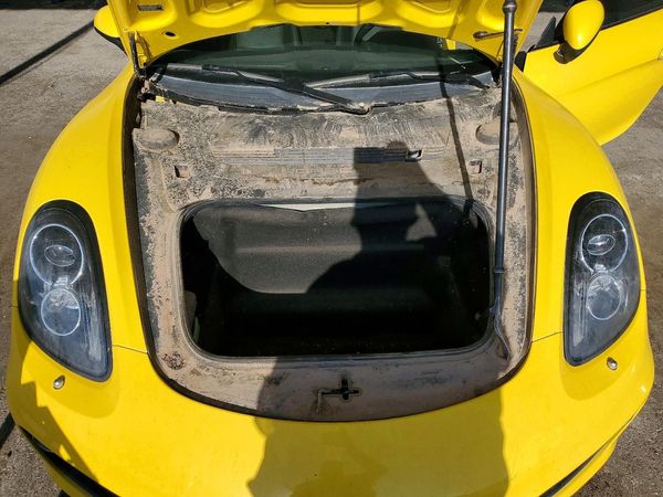 2016 PORSCHE CAYMAN