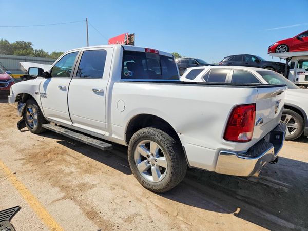 2018 RAM 1500 SLT