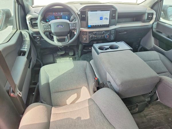 2025 FORD F150