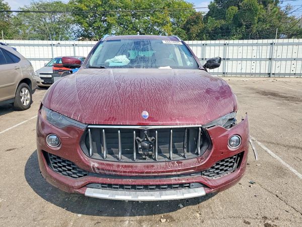 2017 MASERATI LEVANTE