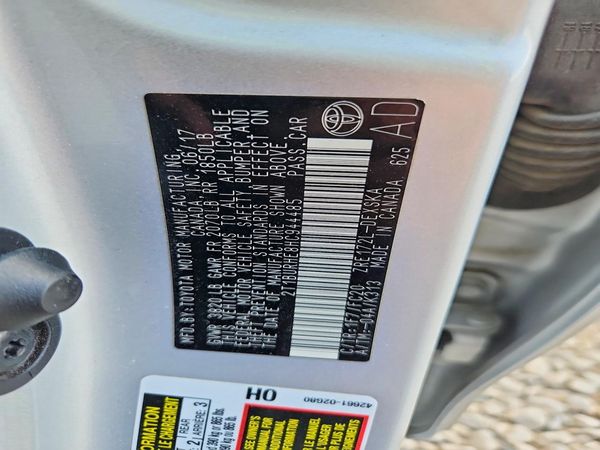 2017 TOYOTA COROLLA