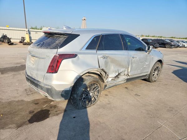 2020 CADILLAC XT5