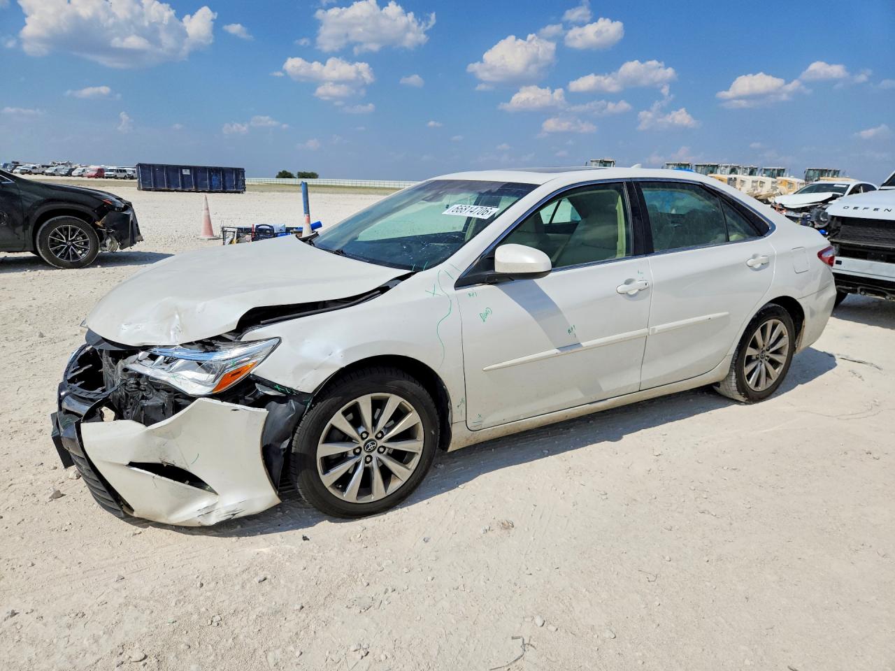 2017 TOYOTA CAMRY XLE/XSE