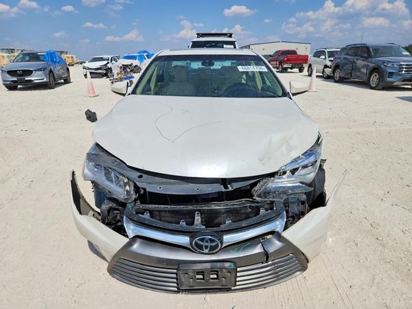 2017 TOYOTA CAMRY XLE/XSE
