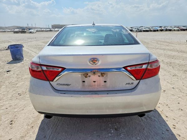 2017 TOYOTA CAMRY XLE/XSE