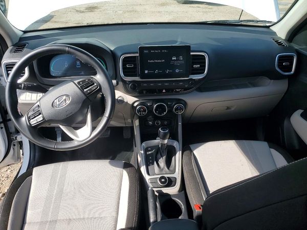 2025 HYUNDAI VENUE SEL, Limited