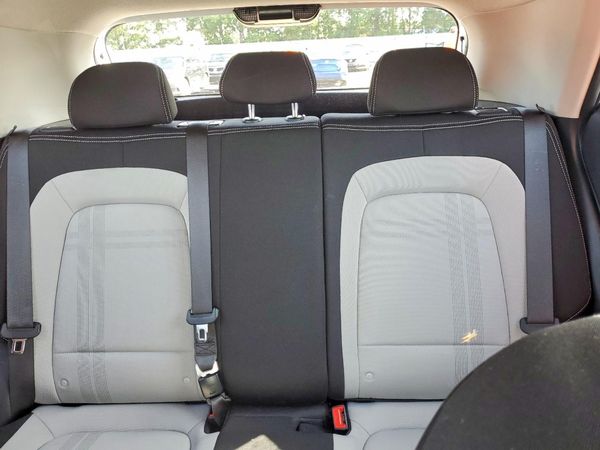 2025 HYUNDAI VENUE SEL, Limited