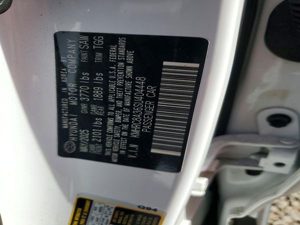 2025 HYUNDAI VENUE SEL, Limited