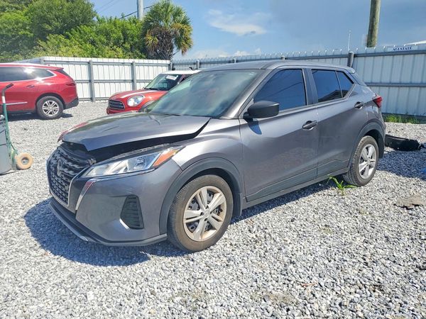 2024 NISSAN KICKS