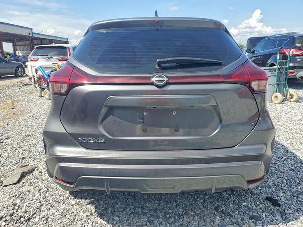 2024 NISSAN KICKS S