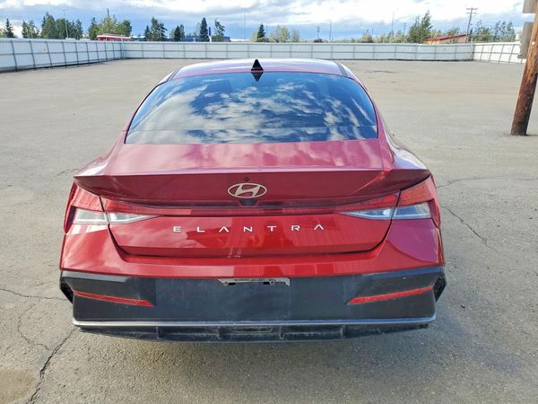 2024 HYUNDAI ELANTRA SEL w/ Convenience Pkg