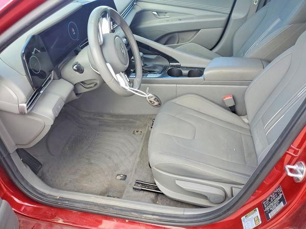2024 HYUNDAI ELANTRA SEL w/ Convenience Pkg