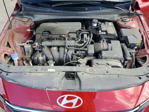 2024 HYUNDAI ELANTRA SEL w/ Convenience Pkg