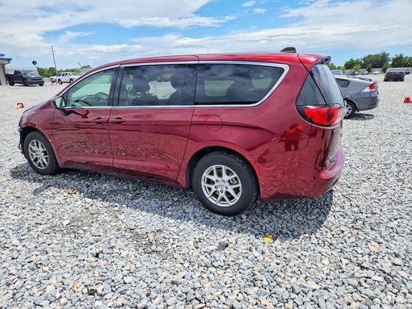 2022 CHRYSLER VOYAGER