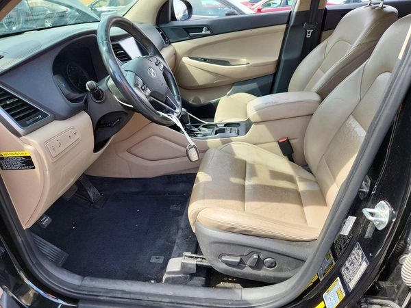 2016 HYUNDAI TUCSON