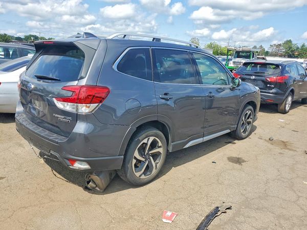 2023 SUBARU FORESTER