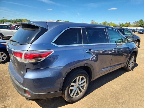 2015 TOYOTA HIGHLANDER