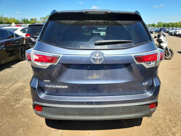2015 TOYOTA HIGHLANDER