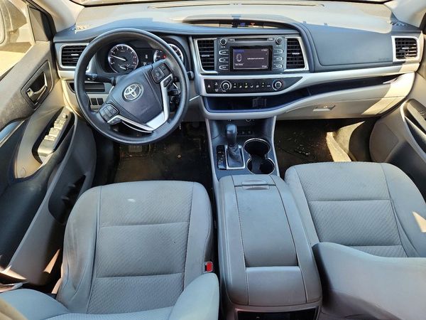 2015 TOYOTA HIGHLANDER
