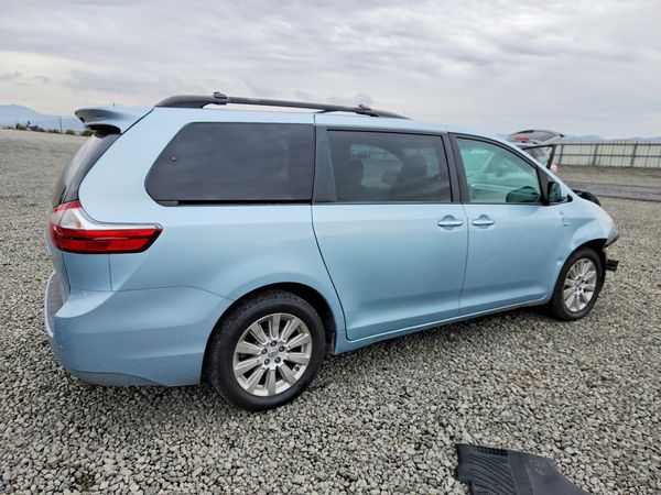 2016 TOYOTA SIENNA