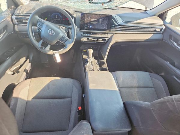 2025 TOYOTA CAMRY