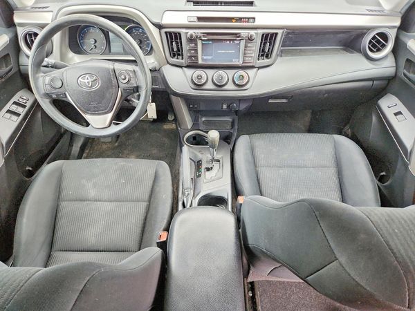 2017 TOYOTA RAV4 LE