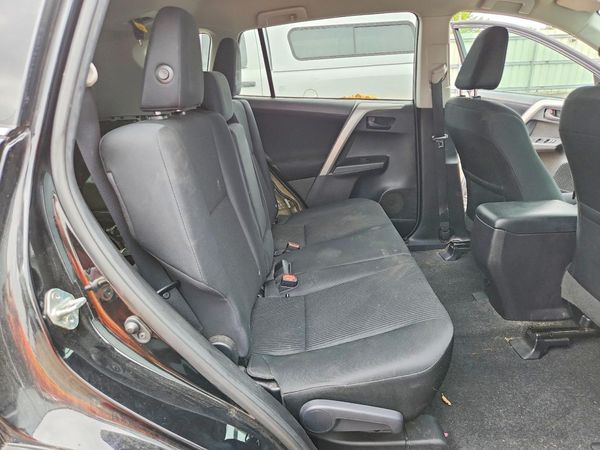 2017 TOYOTA RAV4 LE