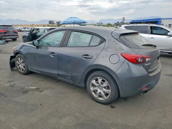 2016 MAZDA 3 SV/Base