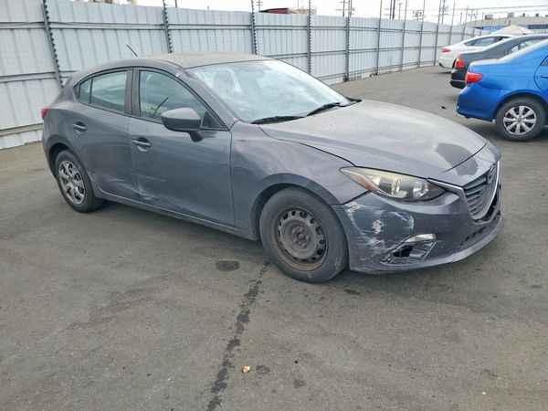 2016 MAZDA 3 SV/Base