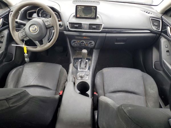 2016 MAZDA 3 SV/Base