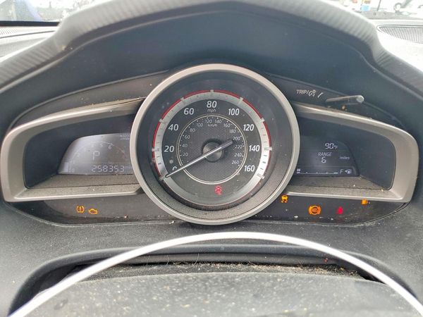 2016 MAZDA 3 SV/Base