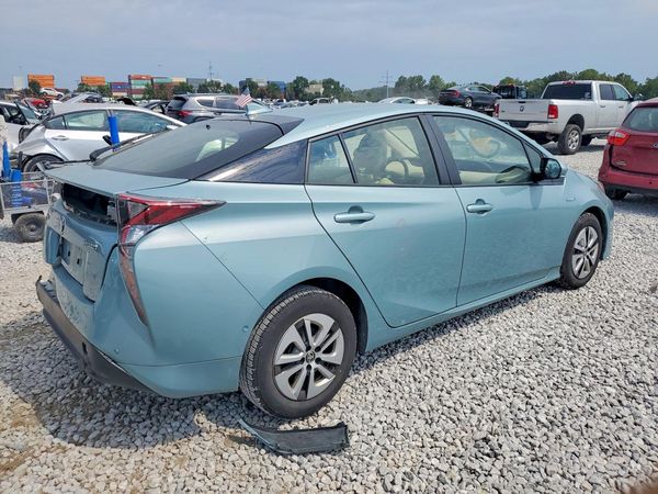 2017 TOYOTA PRIUS