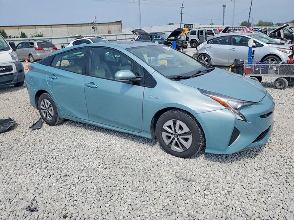 2017 TOYOTA PRIUS