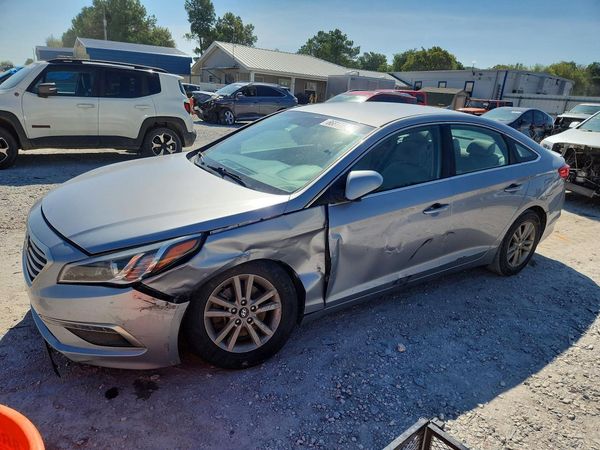 2015 HYUNDAI SONATA SE, ECO — Front 3/4