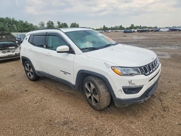 2018 JEEP COMPASS — Passenger 3/4