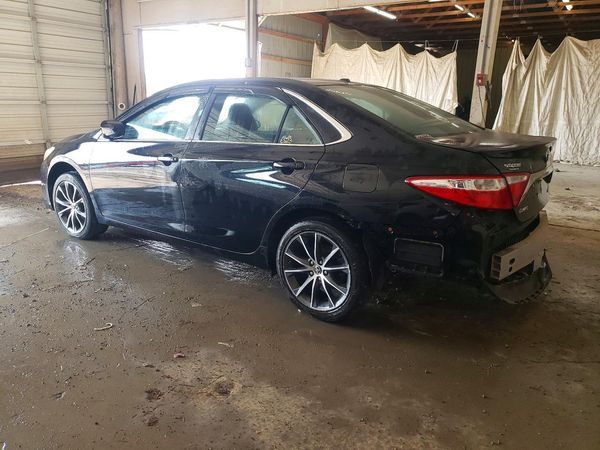 2015 TOYOTA CAMRY