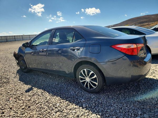 2017 TOYOTA COROLLA