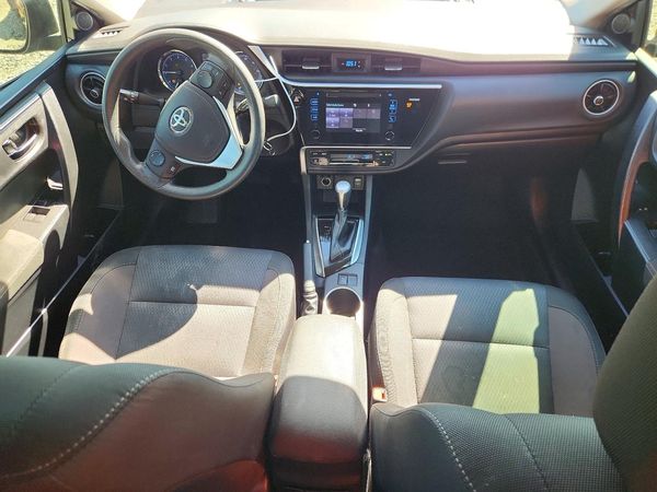 2017 TOYOTA COROLLA
