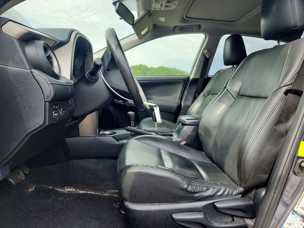 2015 TOYOTA RAV4 XLE (M Grade)